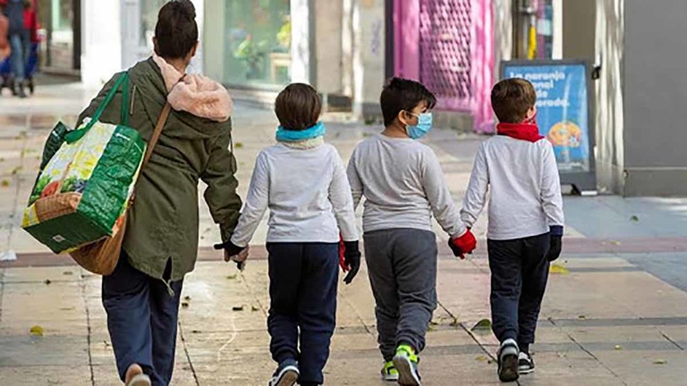 Síndrome de Kawasaki en niños: ¿hay casos en España?: niños por la calle
