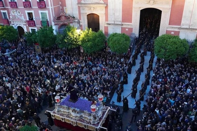 Sevilla suspende la Semana Santa por el coronavirus