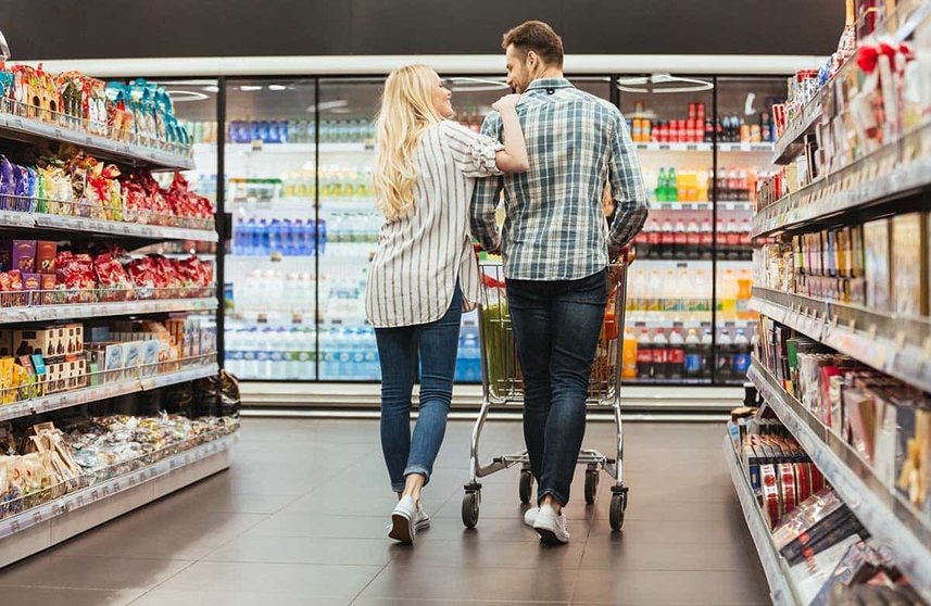 ¿Cuándo podrán ir dos personas al supermercado en la desescalada?