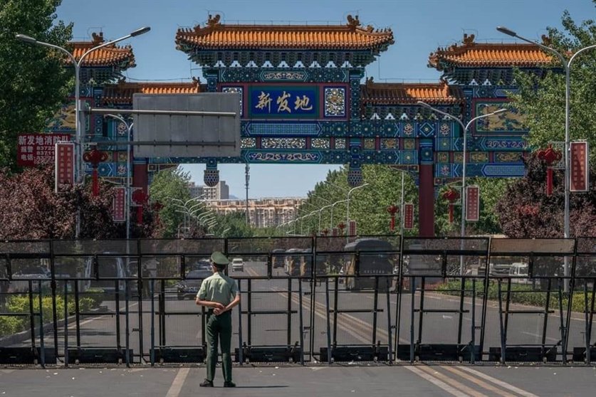 Pekín eleva el nivel de emergencia por el rebrote del COVID-19