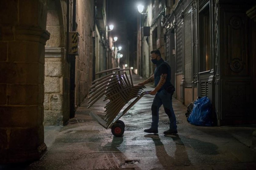 Toque de queda nocturno España: Este es su horario por comunidades  Foto: EFE
