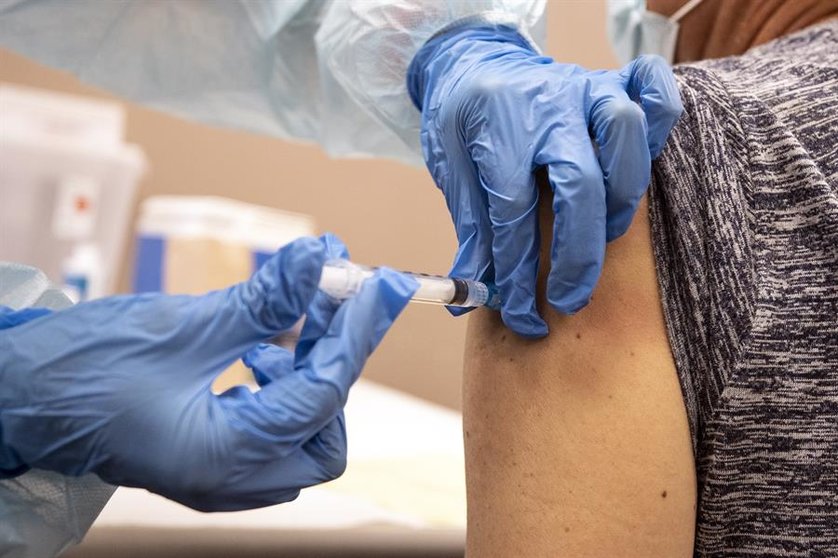 ¿Por qué los alérgicos no deben ponerse la vacuna Pfizer coronavirus?